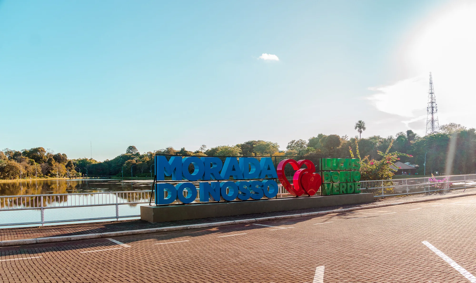 Monumento Morada do Nosso Coração, em Lucas do Rio Verde